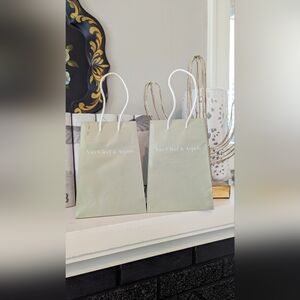 VAN CLEEF & ARPELS Shopping Gift Jewelry Bag 2.75"L x 4.75"-5.75"W x 8" green